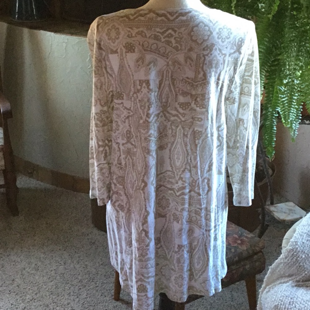 NWOT Chico’s Embroidered Top - Picture 4 of 6